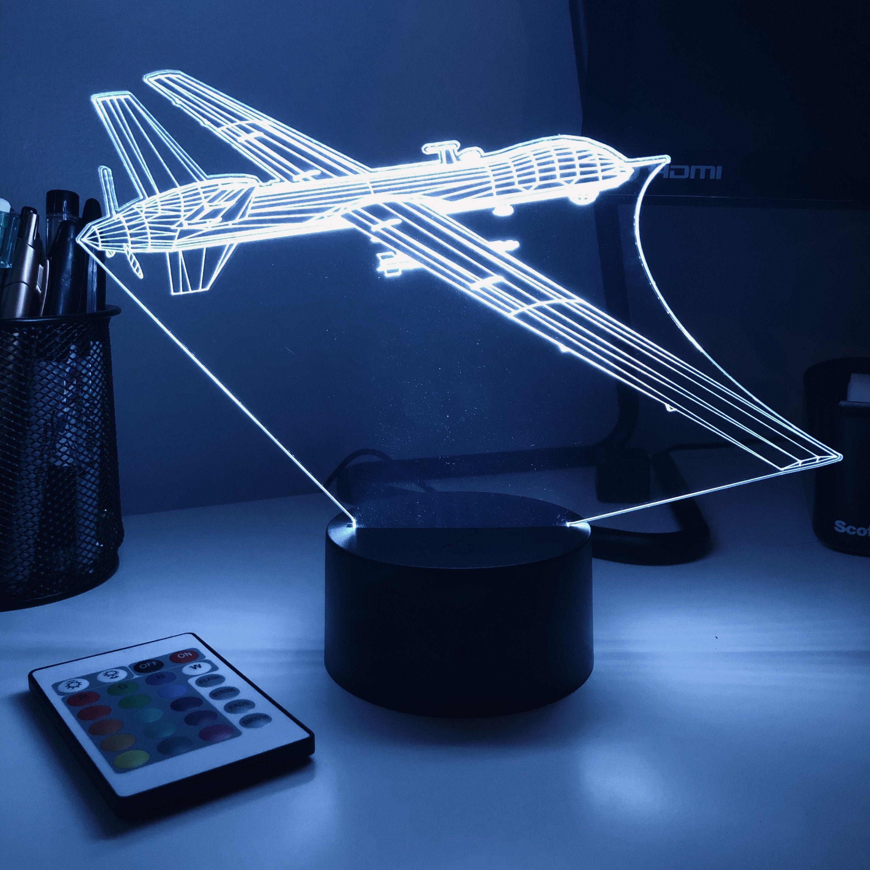 絶版　ハイペリオン　エアークラフト　3Ｄ　ＬＩＧＨＴ MQ-9 Reaper Drone - 3D Optical Illusion Lamp – Carve Craftworks, LLC